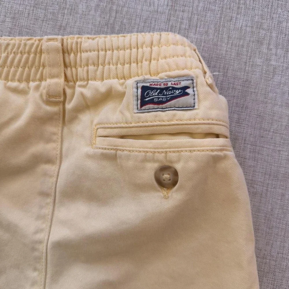 Vintage Old Navy butter yellow shorts  Toddler 2T